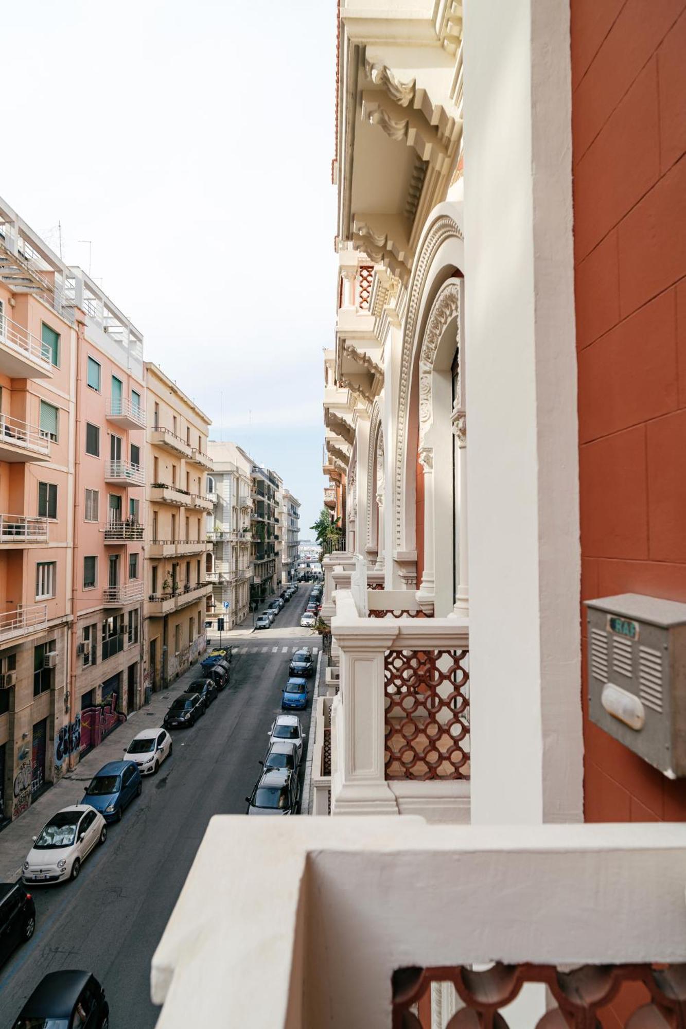 Madame Chapeau Bari Apartment Exterior photo